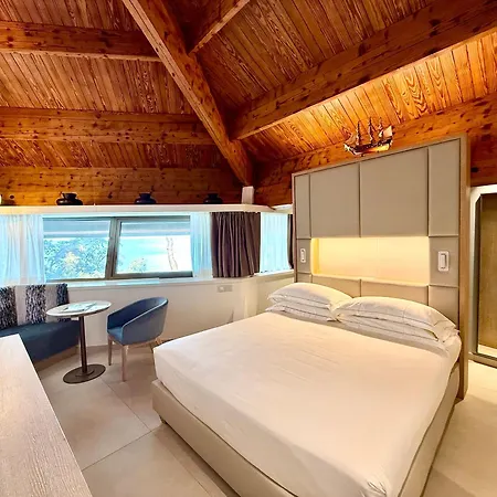 La Bussola Hotel 4*