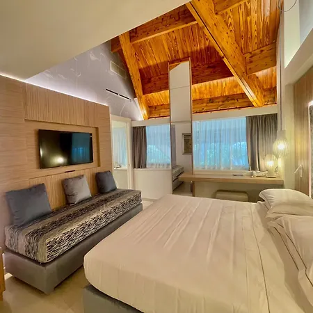 Szálloda La Bussola 4*